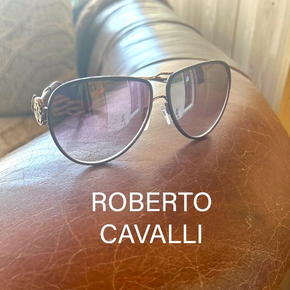 Roberto Cavalli Gorgona Light Bronze/BrownSunglasses RC1067
